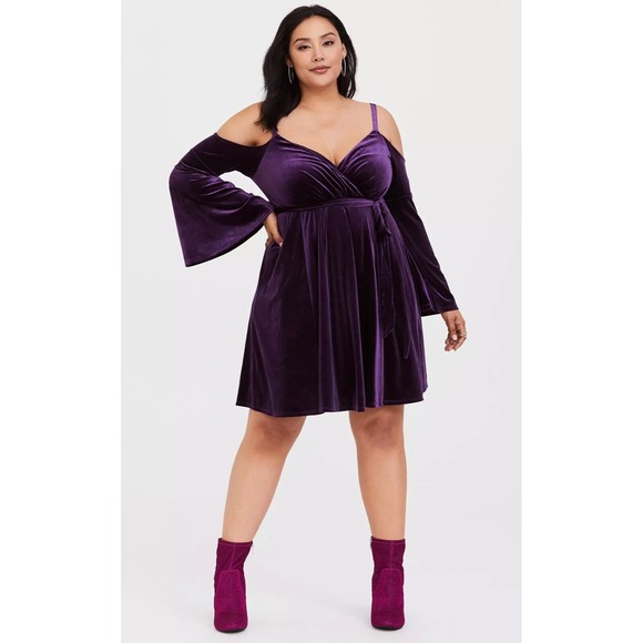 torrid Dresses & Skirts - *Flawed Torrid Mini Velvet Cold Shoulder Surplice Dress Purple Size 1X No Tie